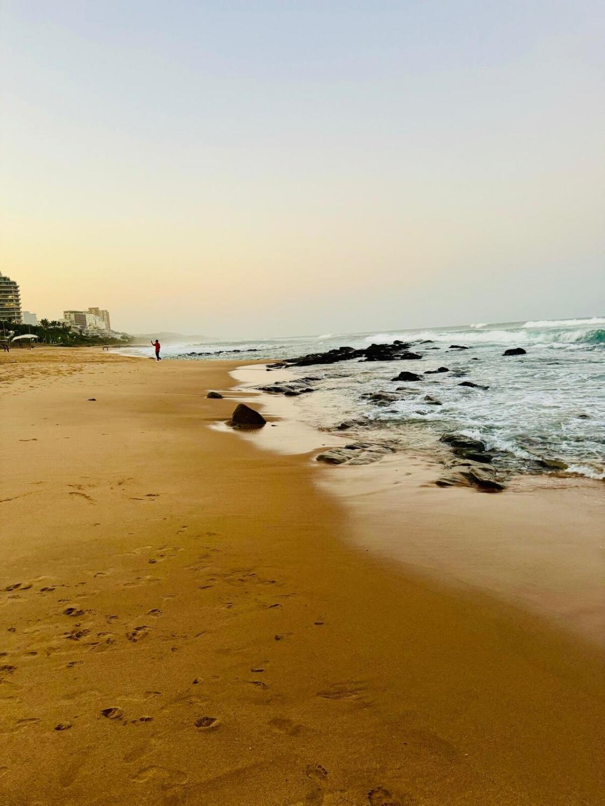 Cozy & New 2bed In Umhlanga!